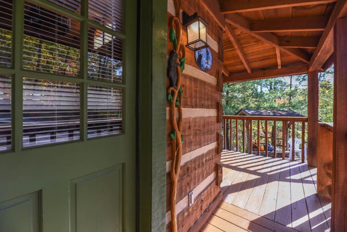 View! Cozy, Private, Fireplace, Hot Tub Log Cabin, Honeymoon! Sevierville Exteriér fotografie