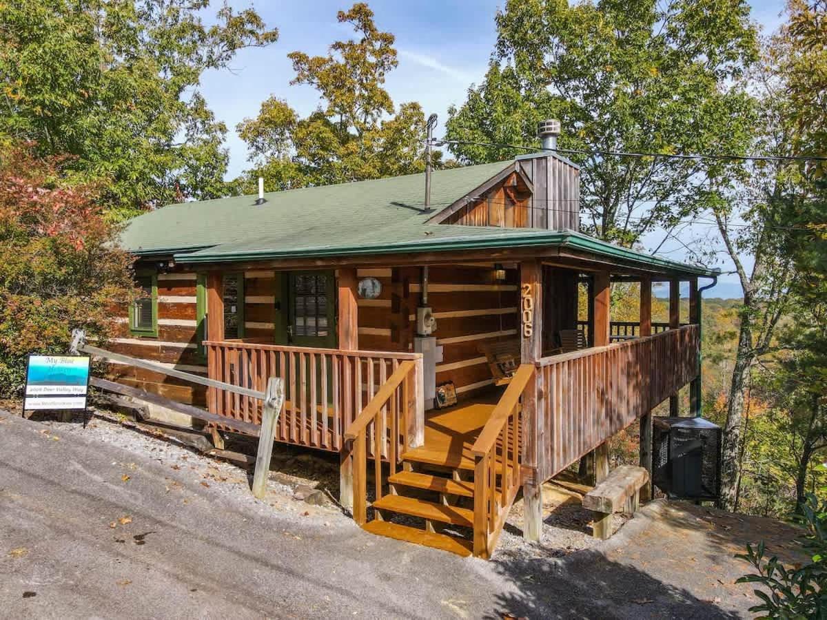 View! Cozy, Private, Fireplace, Hot Tub Log Cabin, Honeymoon! Sevierville Exteriér fotografie